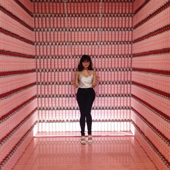 Meet your Posher, Aisha - Picture 2 of 2